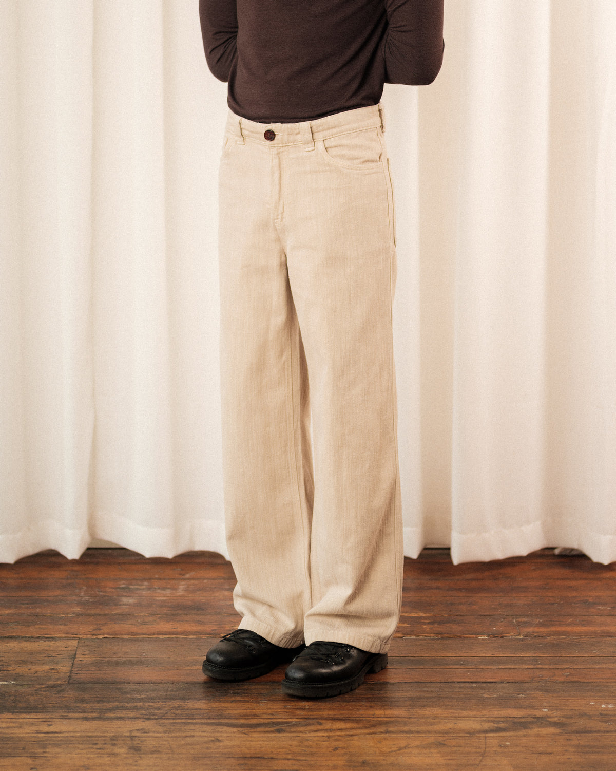 'Taylor' Jean in Almond